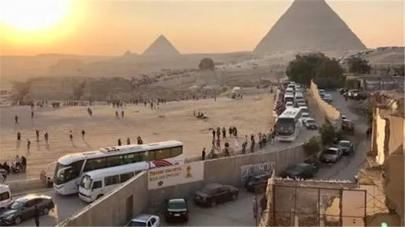 نزلة السمان..مشروع قومي يعزز مكانة منطقة الأهرامات على خريطة السياحة العالمية