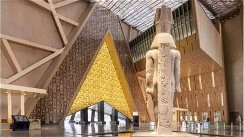 عرض افتتاح المتحف المصري على شاشات المسارح والأوبرا وقصور الثقافة بالمحافظات