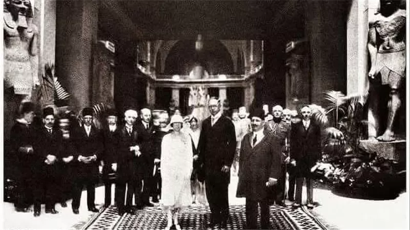 من ذاكرة المتحف المصري.. زيارة ملكية خالدة تجمع فؤاد الأول وألبرت الأول