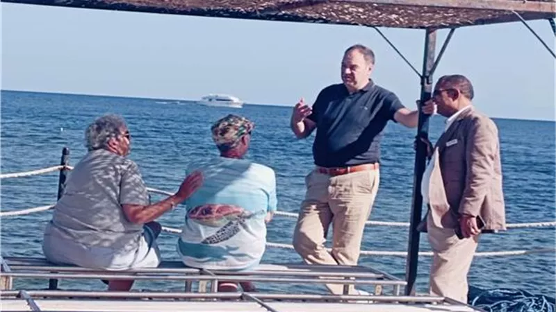 سفير بلجيكا يشيد بالإمكانات السياحية لمرسى علم في إجازته برأس السنة