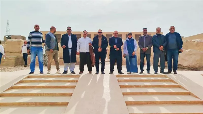 لجنة من الآثار تزور مواقع جرجا والبلينا الأثرية لمتابعة أعمال التطوير (خاص)