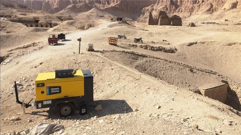 تقنية متقدمة.. تزويد ترميم مقبرة بادي آمون أوبت بمعدات حديثة (خاص)