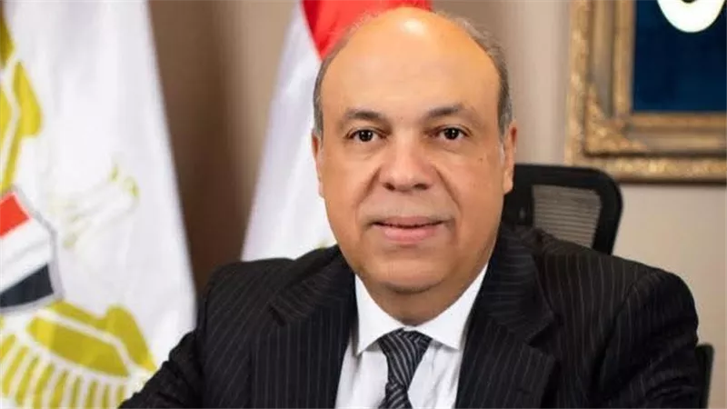 بعد التعديل الوزاري الجديد.. أهم 4 ملفات علي مكتب وزير الطيران المدني 