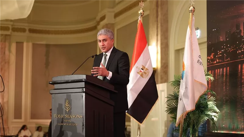 وزير السياحة: 65% من العاملين بالقطاع ليسوا من خريجي السياحة والفنادق