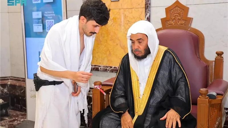 رسائل توعوية سعودية لرفع مستوى راحة وسلامة قاصدي المسجد الحرام
