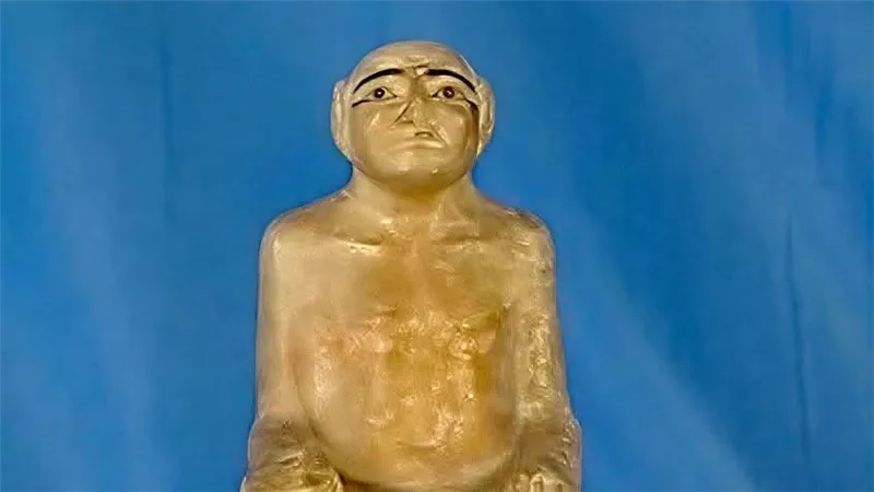 تمثال ناختي حاكم أسيوط.. شاهد استثنائي على قوة الإرادة في مصر القديمة