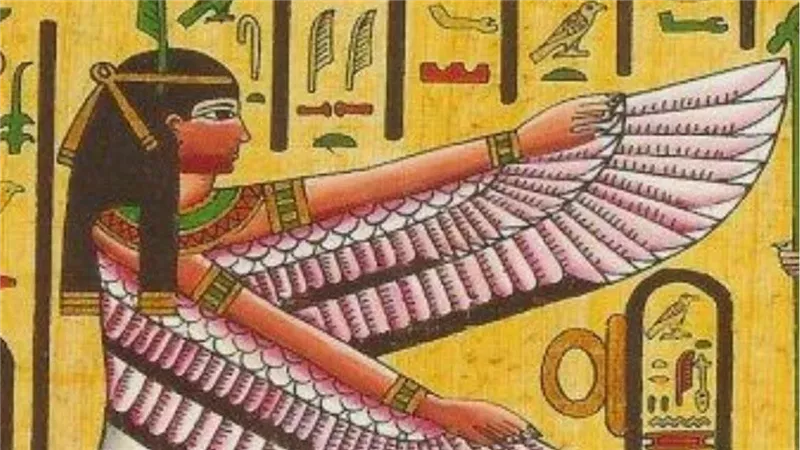 هو أنت على راسك ريشة؟.. حكاية مثل شعبي يكشف فلسفة العدل في مصر القديمة