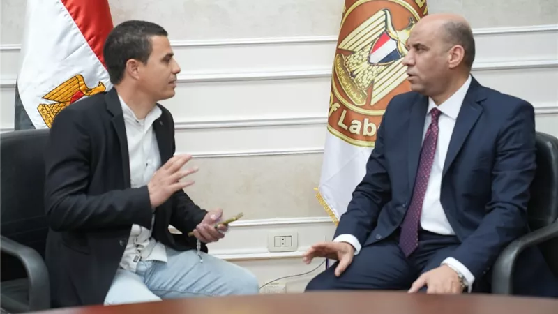 وزير العمل لـ