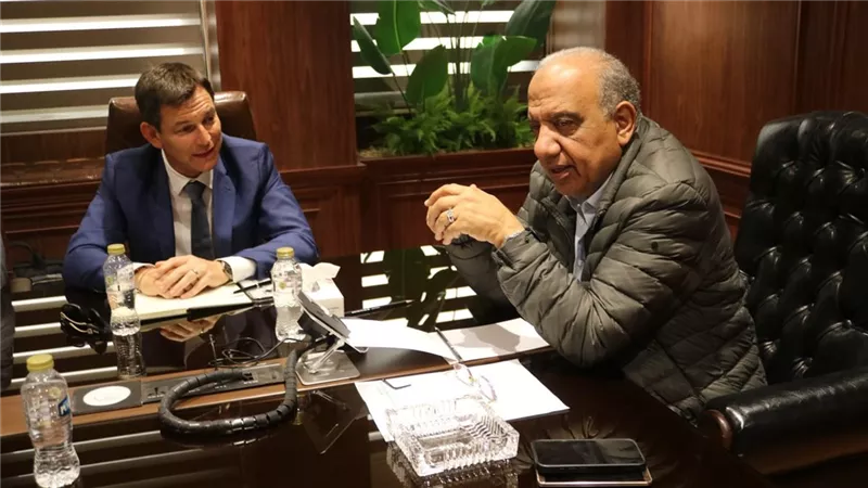 الكهرباء: التوسع فى مبادرة تحسين كفاءة استخدام الطاقة فى الفنادق والمصانع