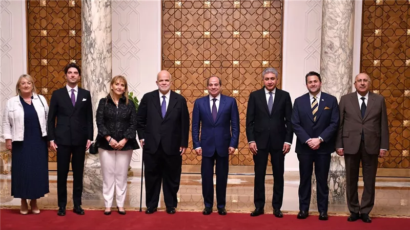 السيسي يستقبل رئيس المجلس العالمي للسياحة والسفر