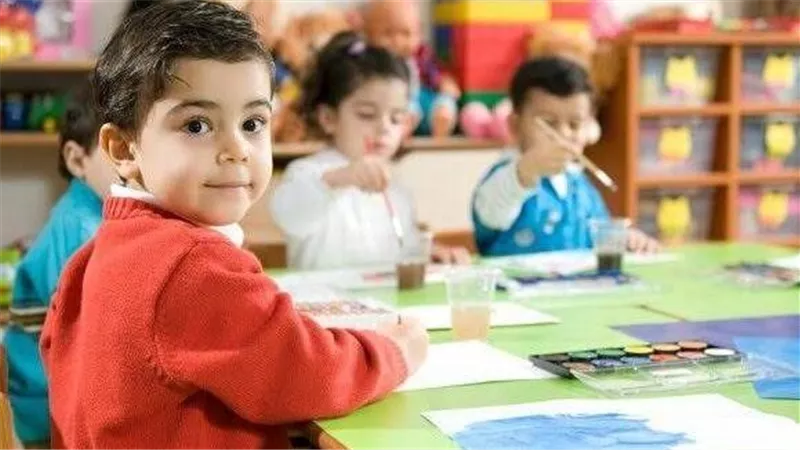 انطلاق التقديم الإلكتروني لرياض الأطفال والصف الأول الابتدائي بالمدارس الرسمية