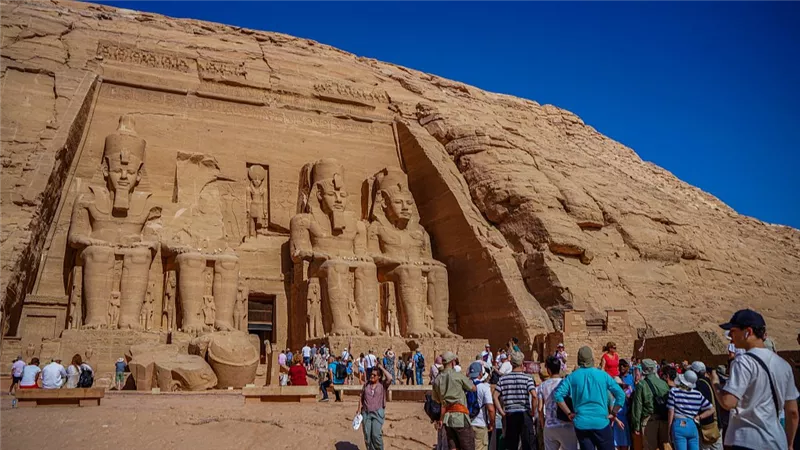 البنك الدولي: السياحة على رأس القطاعات الأكثر نموا في الاقتصاد المصري