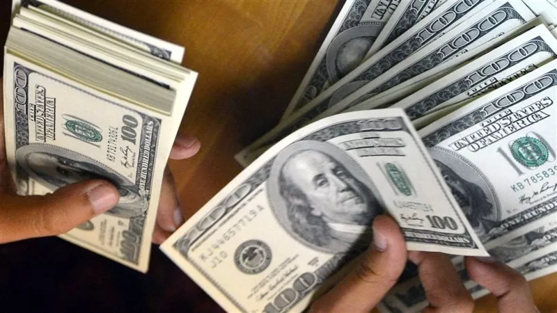 سعر الدولار على مدار الساعة.. 51.34 جنيه شراء الأخضر فى بنك الإسكندرية