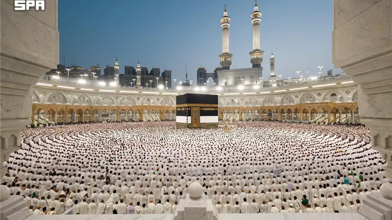 السعودية تخصص خطبة الجمعة القادمة للحديث عن أهمية التذكير بفضل العلم وأهله 