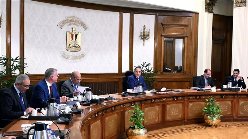 إطلاق مبادرة للتوسع فى استخدام مصادر الطاقة الجديدة والمتجددة بالمصانع