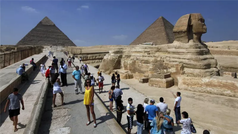 السعودية ومصر تتصدران قائمة أعلى الدول العربية في عائدات السياحة