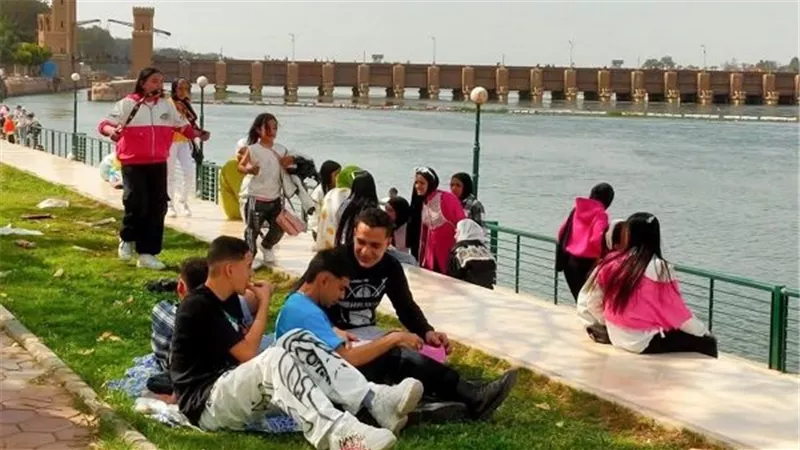 القناطر الخيرية تتألق في العيد.. 30 ألف زائر يستمتعون بالحدائق المطورة