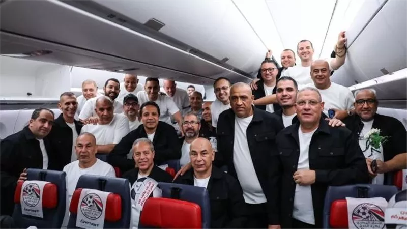 مصر للطيران تنقل بعثة الفراعنة بأحدث طائراتها للمشاركة بكأس العالم 