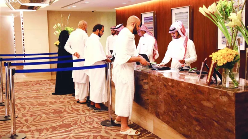وزارة السياحة تحظر تسكين المعتمرين في 4 مناطق بمكة