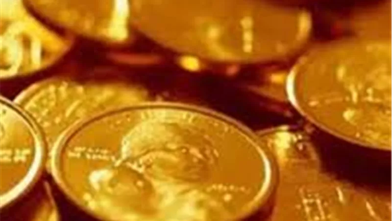 هدوء حذر في سوق الذهب المحلي.. والأسعار العالمية تواصل الصعود بدعم تراجع الدول