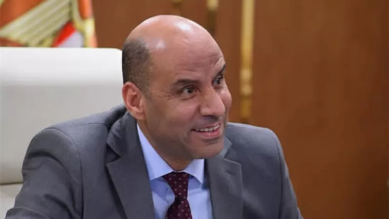 وزارة العمل توفر فرص عمل برواتب تصل لـ18 ألف جنيه والتقديم خلال يونيو الجاري