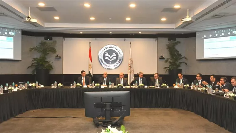 اجتماع وزاري مع البنك الدولي لمناقشة استراتيجية الاستثمار الأجنبي المباشر