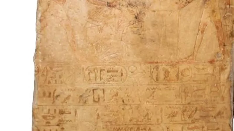 وثيقة ملكية نادرة تزيح الستار عن أقدم روابط السيطرة الفرعونية بالصحراء الغربية