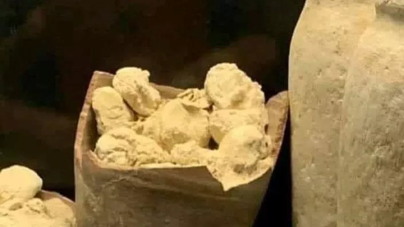 مكاحل والعاب، أغرب 10 أشياء عثر عليها علماء الآثار داخل المقابر المصرية