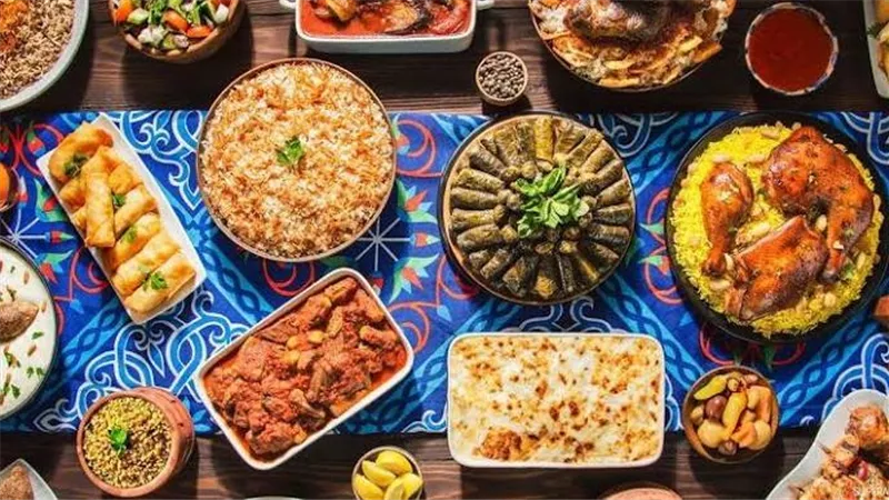 الأكل على خريطة السياحة، هل تتحول المائدة المصرية إلى عنصر جذب للزوار؟