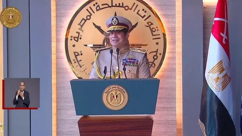 الرئيس السيسي يستعرض قدرات الدولة في مواجهة الأزمات والكوارث