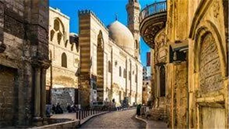 القاهرة الفاطمية ترصد ملامح مدينة صنعتها الخلافة في مصر