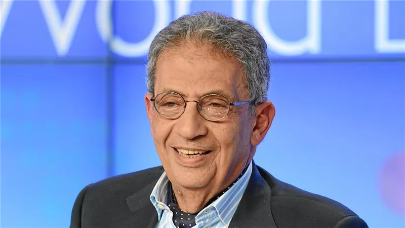 عمرو موسى يختتم زيارته لليونان للمشاركة في المائدة المستديرة للحكومة اليونانية