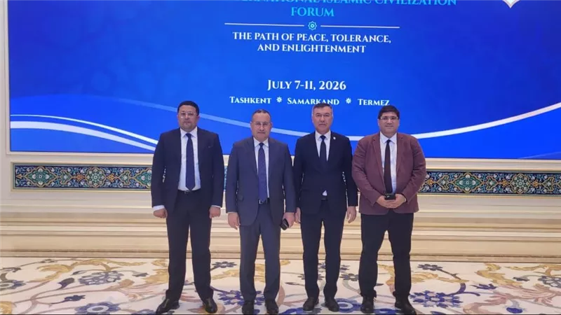 وزير التعليم العالي يتفقد مركز الحضارة الإسلامية في أوزبكستان
