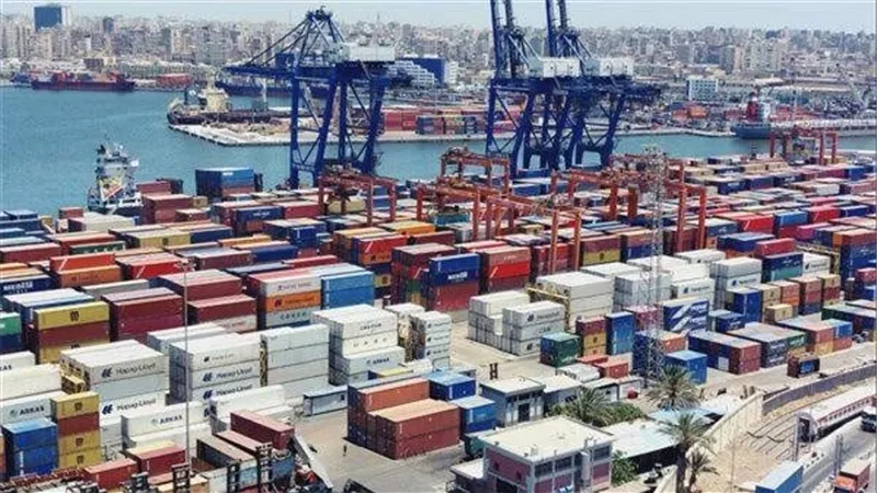 مصر تحقق نموًا 40% بتجارة الترانزيت وتقر حوافز ضريبية لدعم البورصة والاستثمار
