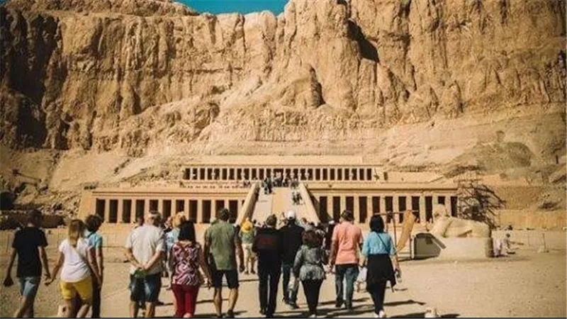 نمو السياحة المصرية 9% خلال سبتمبر رغم التحديات الإقليمية