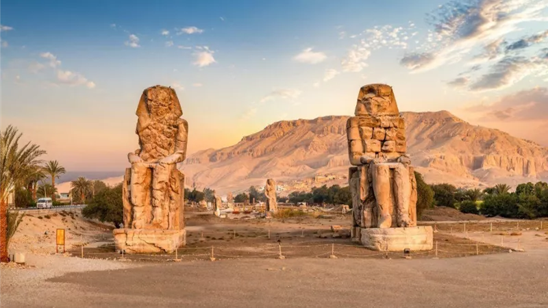 تماثيل الملوك خارج المتاحف.. كنوز مصر التي لا تزال تحرس مواقعها الأصلية 