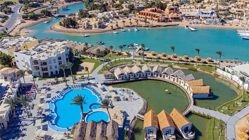 لأول مرة.. بولندا ضمن أكبر 3 دول مصدرة للسياح لمصر وإشغالات الغردقة 90%