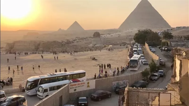 32 مليار جنيه تحول نزلة السمان إلى أكبر تجمع لفنادق البوتيك بجوار الأهرامات