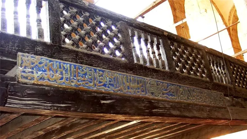 حي علي الصلاة..نداء دكة المبلغ بالمساجد وأشهرها قايتباى في برقوق