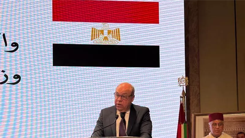 نيابة عن رئيس الوزراء.. وزير الطيران يؤكد قوة العلاقات المصرية المغربية 