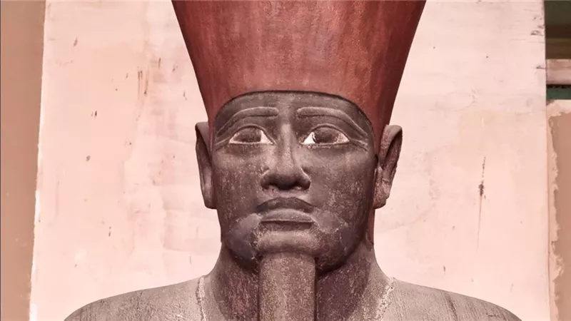 جدل عمره آلاف السنين.. هل كان منتوحتب الثاني يعاني من داء الفيل؟