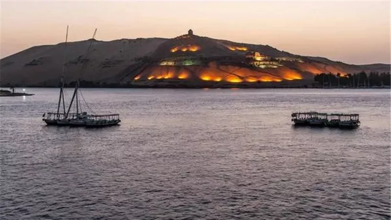 أسرار قبة الهواء..حكايات من غرب أسوان تكشفها مؤسسة زاهي حواس للآثار والتراث