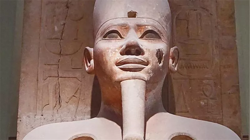  سنوسرت الأول.. بطل قاعة47 الذي ظهر فهيئة أوزير ليحكي قصة الملك والخلود 