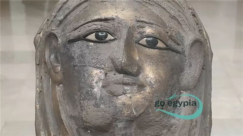 صاحبته كانت كاهنة..قناع تا دي حر الجنائزي إكتشاف أثري رائع أدهش العالم