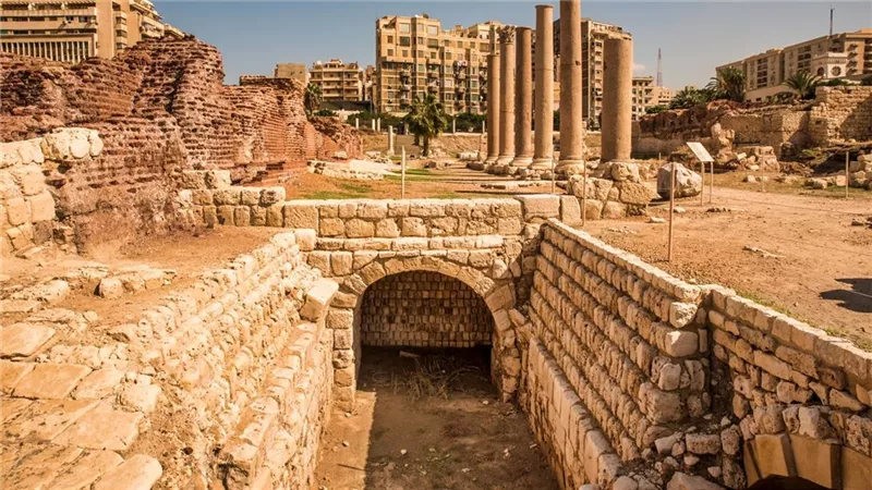 سيوة أم الإسكندرية؟.. مدينتان تتنافسان على سر مقبرة الإسكندر الأكبر