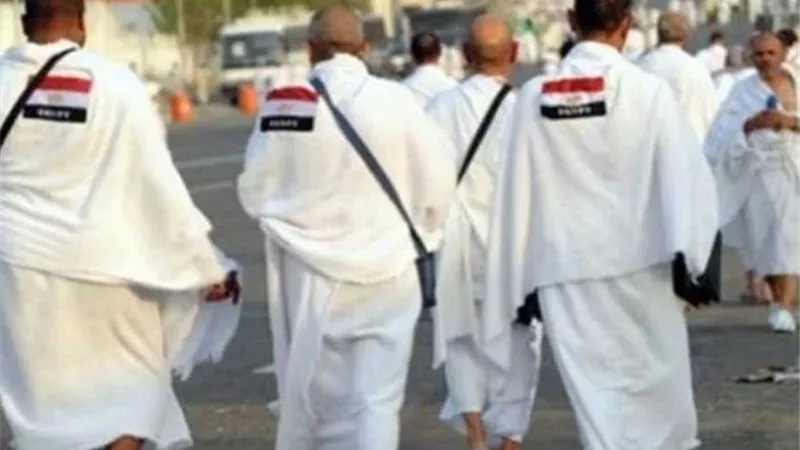 رسميًا.. بدء تطبيق الإعاشة على المعتمرين المصريين