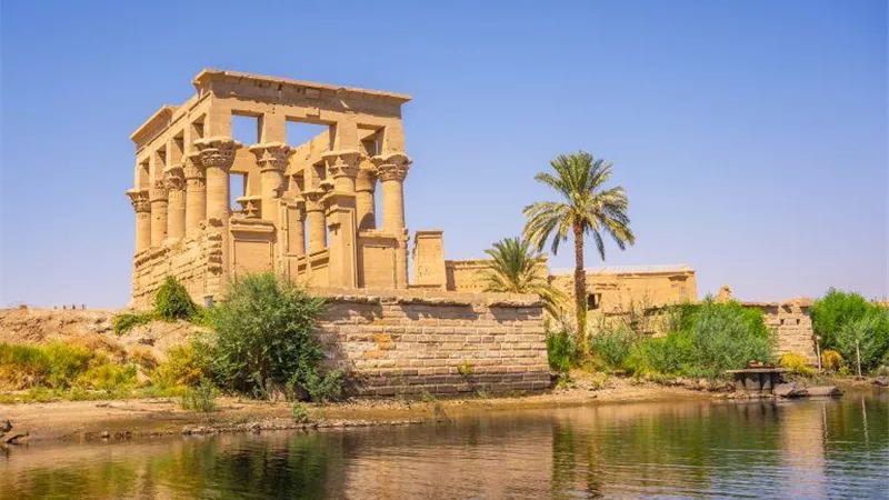 مصر في رحلة واحدة..من هدوء البحر الأحمر لسحر الأقصر وأسوان وصخب القاهرة