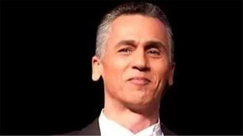 رضا الوكيل يتحرك لاحتواء أزمة الأجور.. 4 ملايين جنيه وفرًا في المكافآت