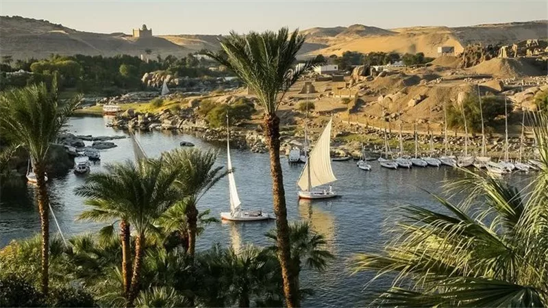 20 مليار دولار من السياحة.. هل تنجح مصر في تعزيز تدفقات العملة الصعبة؟