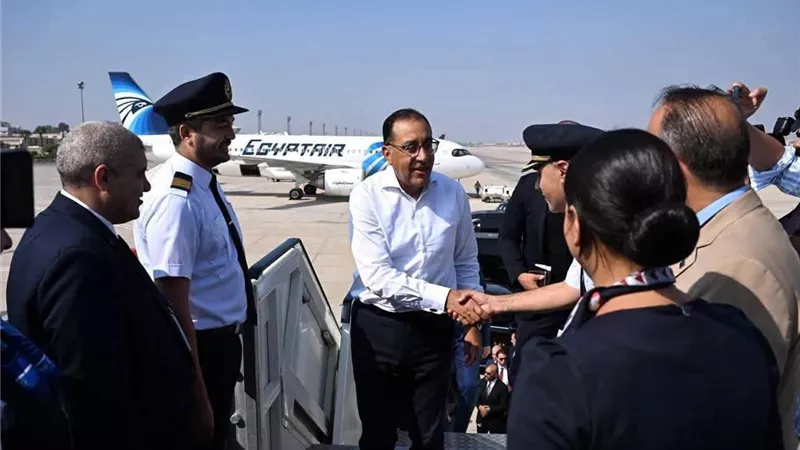 طائرة مصرية تحمل حلم دولتين.. مصر للطيران تشارك في افتتاح سد تنزانيا